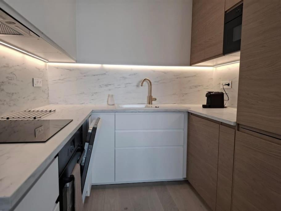 Apartment Eurovea Tower - Unikat Na Dunaji *