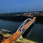 Eurovea Tower - Unikat Na Dunaji