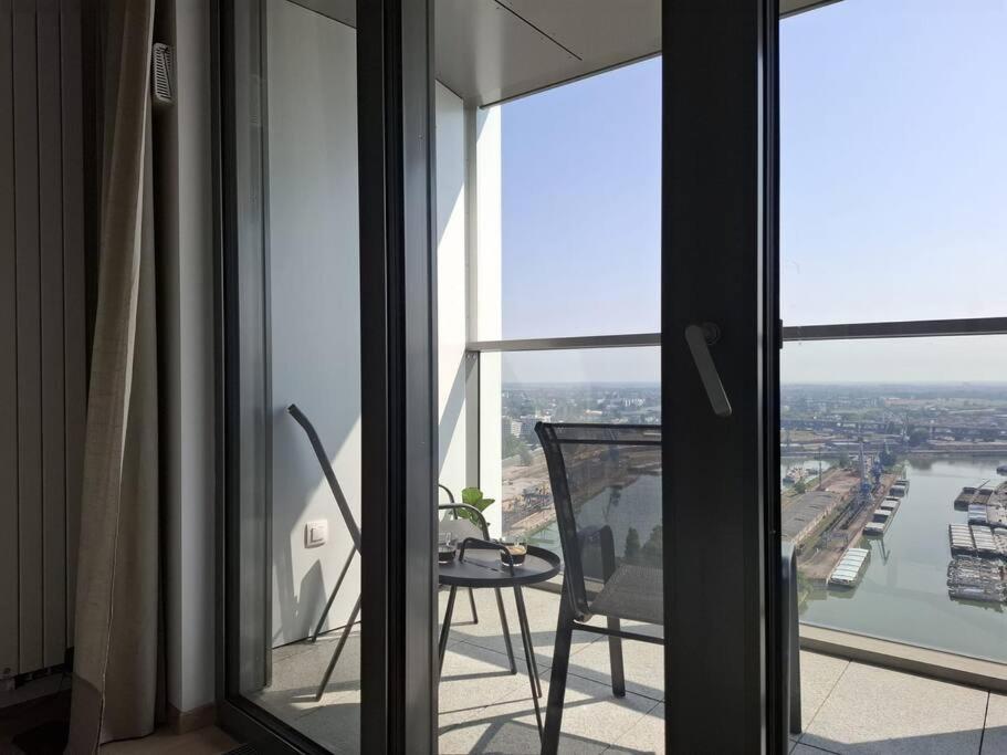 Apartman Eurovea Tower - Unikat Na Dunaji