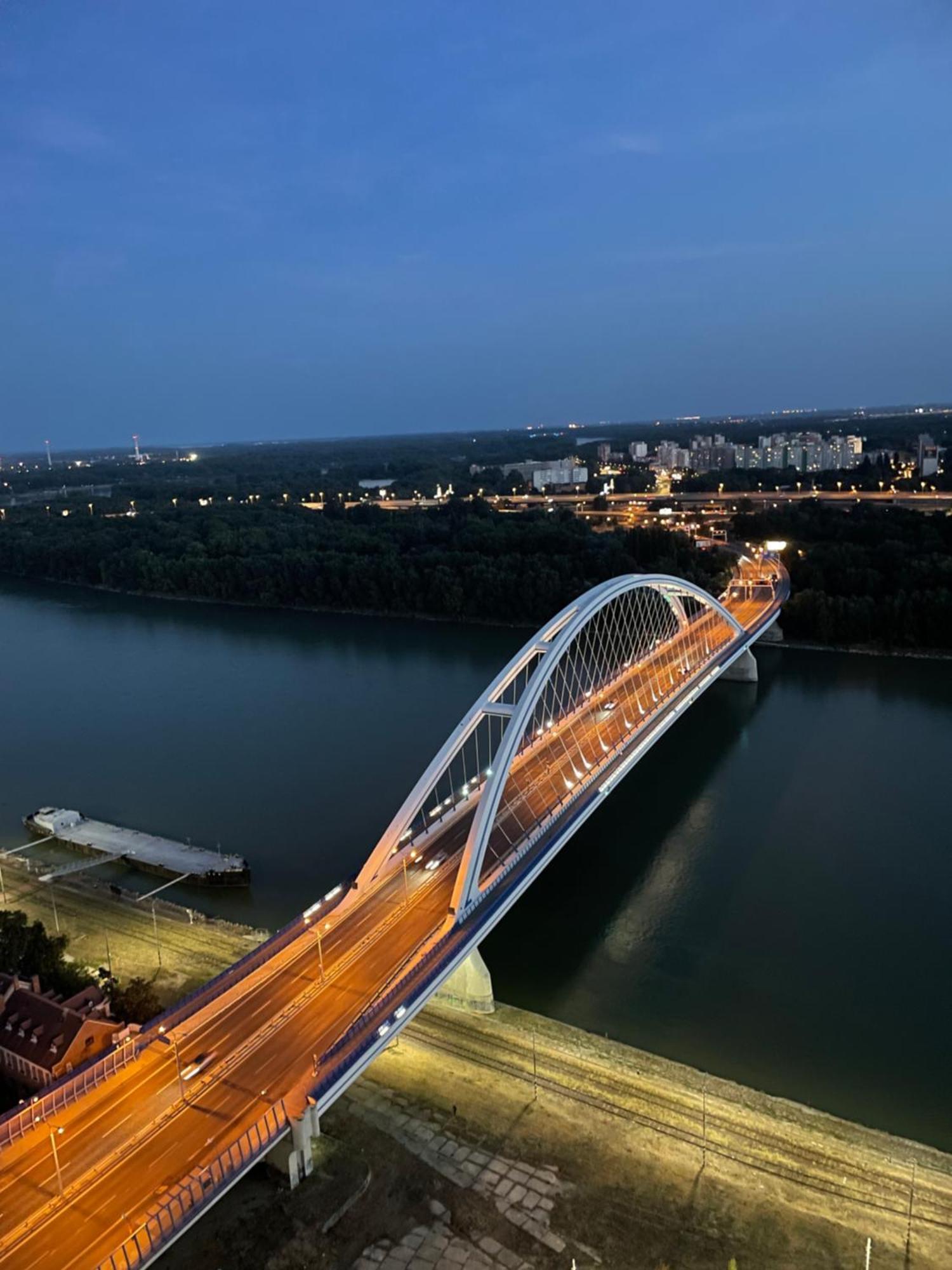 Apartman Eurovea Tower - Unikat Na Dunaji